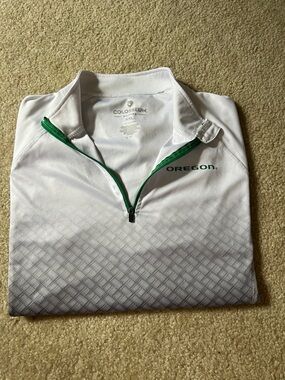 Colosseum Women's White and Green Oregon Quarter-Zip Shirt